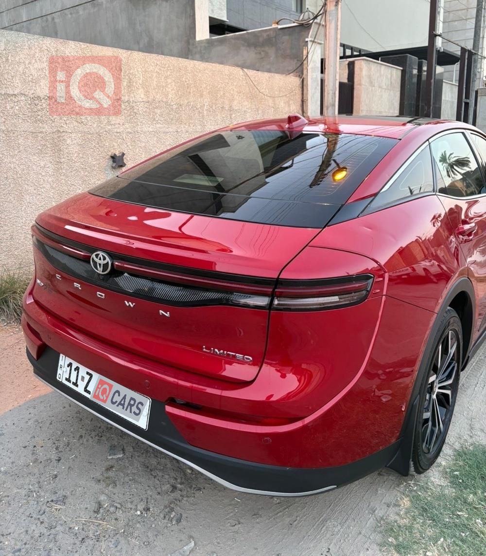 تۆیۆتا کراون